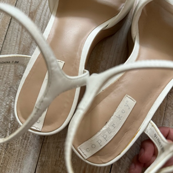 Platform Neutral Leather Bow Heels - Picture 4 of 7